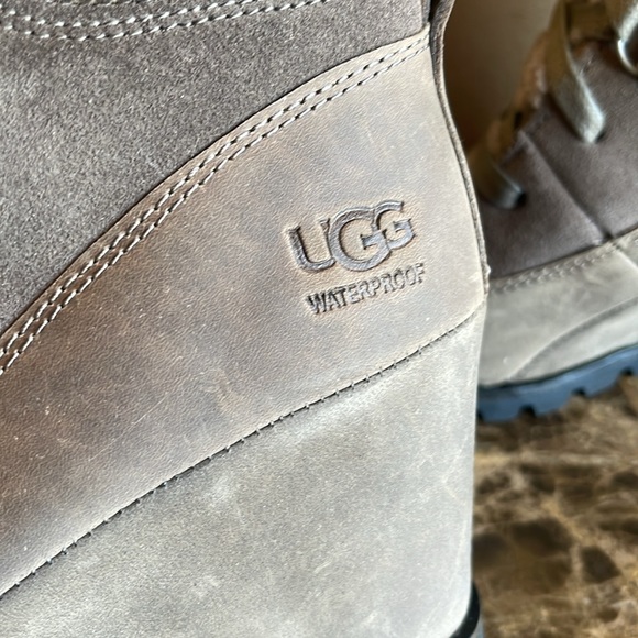 New! UGG Valory Waterproof Faux Fur Leather Wedge Boots Size 8.5 - Picture 8 of 10
